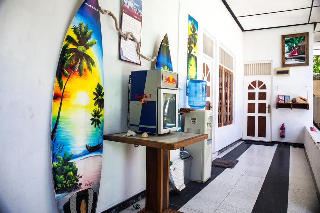 Natural Surf House Hostel Himmafushi Exterior photo